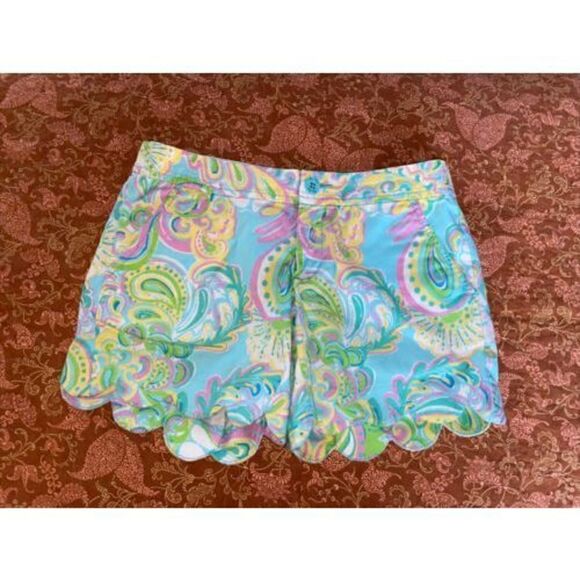 Lily Pulitzer Women’s Buttercup Scallop Shorts Beautiful Spring Floral Size 00 - Picture 2 of 6